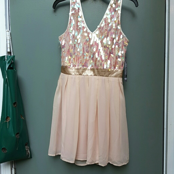 "As U Wish" Champagne Formal Party Dress sz "M" - Picture 5 of 7